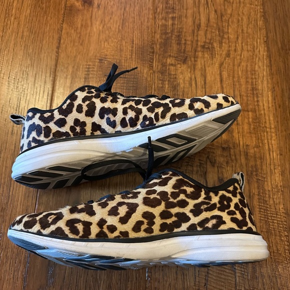 APL Womens Iconic Pro Leopard Sneakers, size 10 - Picture 6 of 7